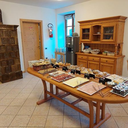 Taxus Hostel Pieve Tesino Екстериор снимка