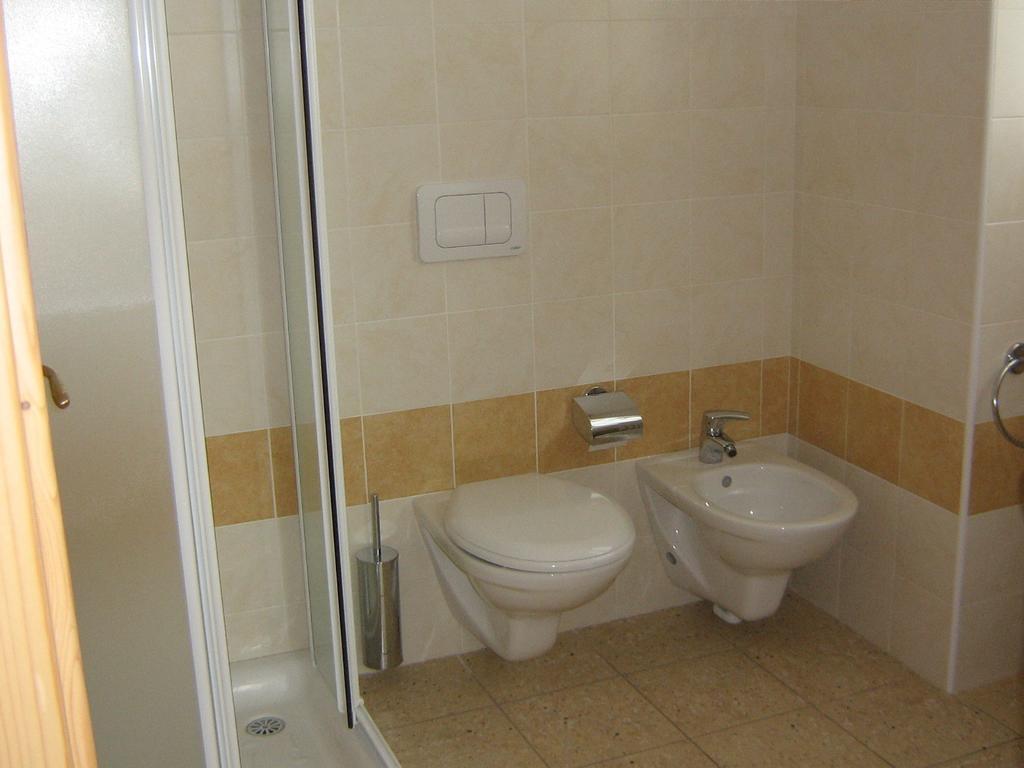 Taxus Hostel Pieve Tesino Стая снимка
