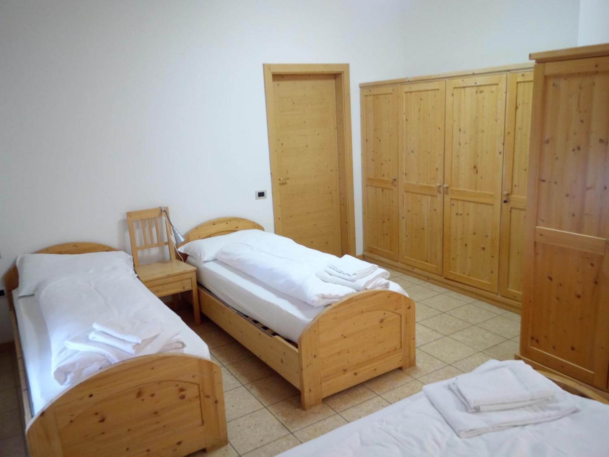 Taxus Hostel Pieve Tesino Екстериор снимка