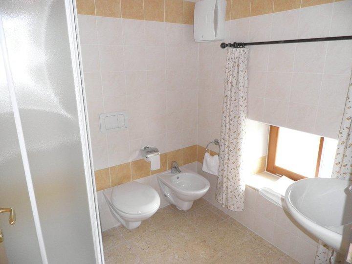 Taxus Hostel Pieve Tesino Екстериор снимка
